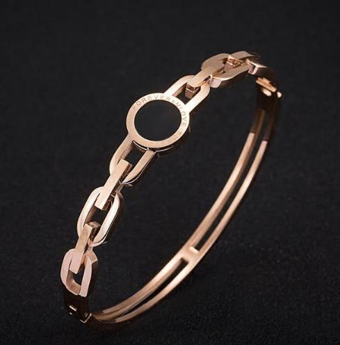 今年最流行韩版玫瑰金手镯：简约时尚手镯分享（图）