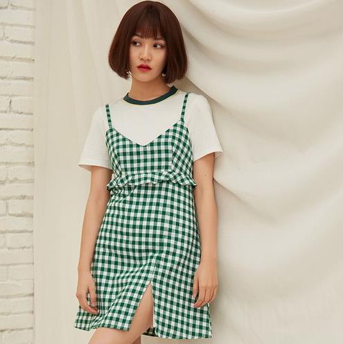 抹胸碎花高腰连衣裙搭配:成熟性感连衣裙分享 抹胸碎花高腰连衣裙搭配:成熟性感连衣裙分享