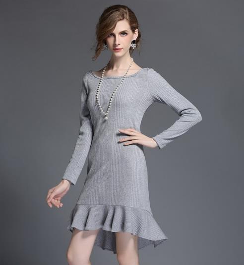 修身开叉连衣裙怎么搭配才能彰显成熟范儿(图) 修身开叉连衣裙怎么搭配才能彰显成熟范儿(图)