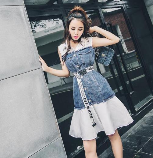 小皮鞋搭配收腰牛仔衬衫裙：清新文艺衬衫裙推荐