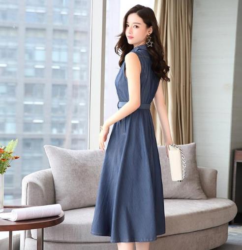 小皮鞋搭配收腰牛仔衬衫裙：清新文艺衬衫裙推荐