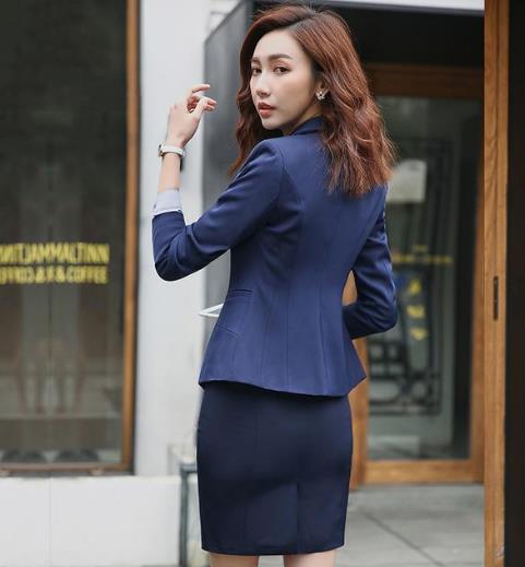 2017新款职业套装：侧开叉高腰职业套装裙推荐（图）