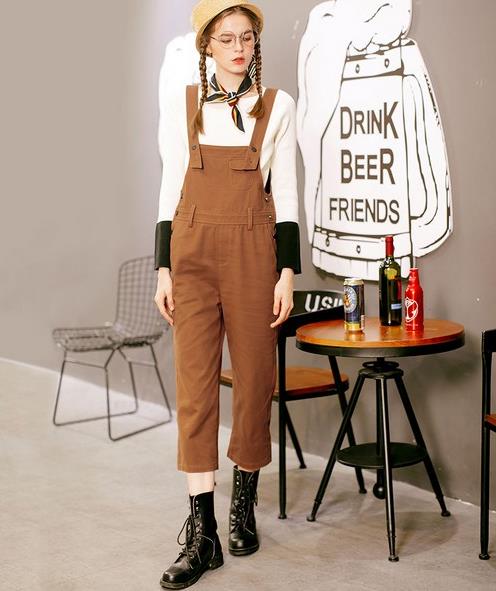 暖心卫衣正当时：青春减龄条纹拼接卫衣裙推荐（图）