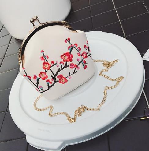 撞色新款女包拼色单肩包：6款单肩包打造百变风格