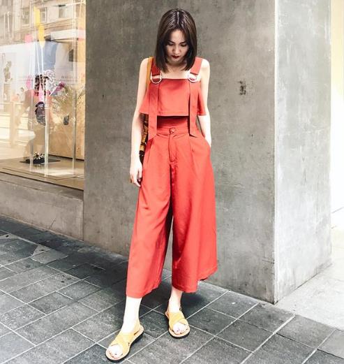 款式时尚新颖职业两件套搭配：减龄又显瘦（图）