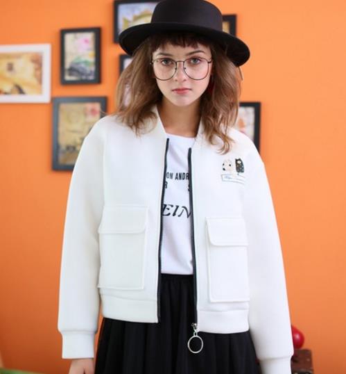 	
妩媚中带着干练的大码防风宽松棒球服推荐（图）
