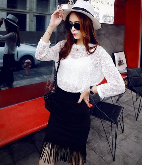 蕾丝衫搭配弹力流苏短裙:打造性感优雅女神范(图) 蕾丝衫搭配弹力流苏短裙:打造性感优雅女神范(图)