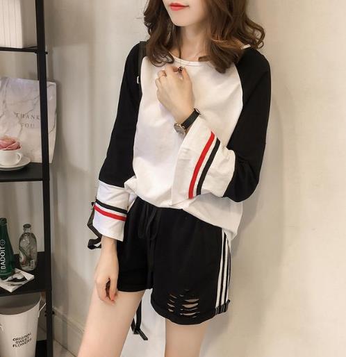 秋款套装上新：6款宽松上衣+长裤套装推荐（图）