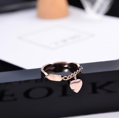 6款双钻石戒指搭配彰显优雅时尚的淑女风范（图）