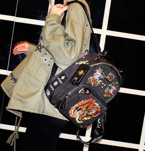 迪丽热巴同款水钻刺绣双肩包：演绎时尚潮流（图）