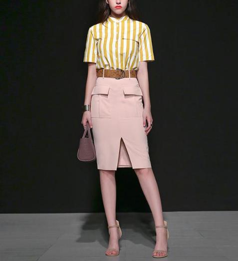 穿这样的时尚套装很有职场范：开衩包臀裙套装（图）