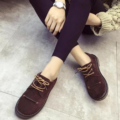 英伦风小皮鞋舒适又减龄：轻松穿搭出复古范（图）