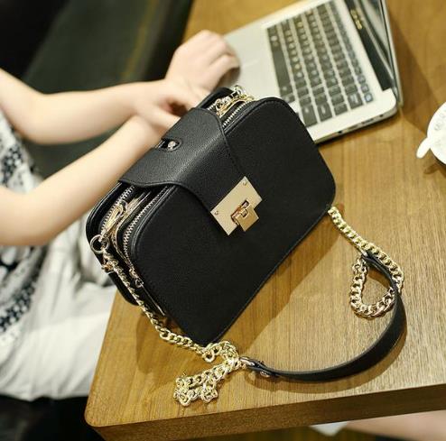 2017年时髦百搭斜挎包搭配：简约大方斜挎包推荐