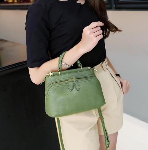 明星同款金属真皮包：时尚百搭真皮包推荐（图）