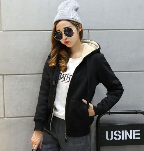 秋季必备宽松休闲加绒卫衣:百搭显瘦卫衣搭配(图) 秋季必备宽松休闲加绒卫衣:百搭显瘦卫衣搭配(图)