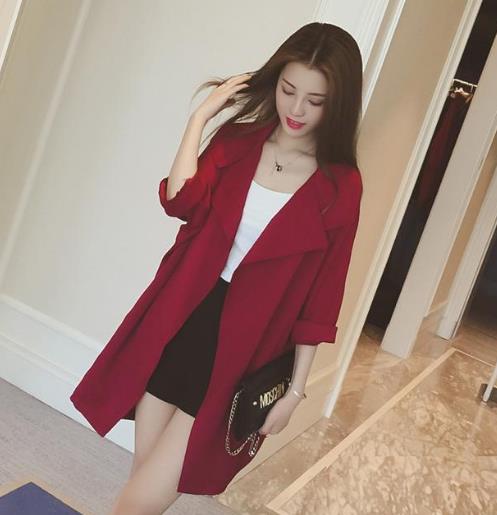 秋装新款韩版宽松中长款外套：百搭显瘦有气质（图）