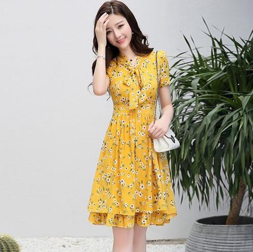 高腰碎花蕾丝连衣裙搭配:显瘦气质连衣裙分享 高腰碎花蕾丝连衣裙搭配:显瘦气质连衣裙分享