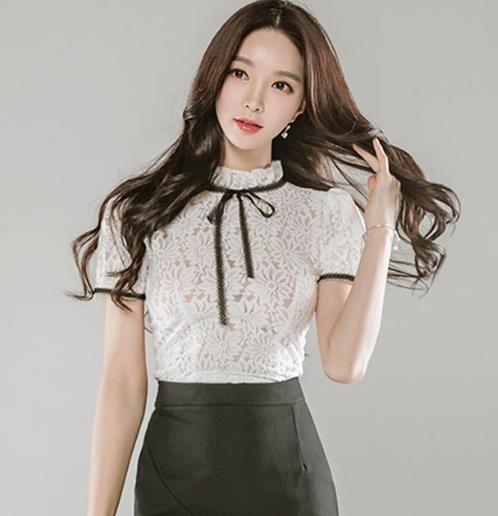 手拿包搭配蕾丝雪纺衫：高贵优雅雪纺衫分享（图）