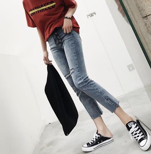 秋季牛仔裤新款:直筒毛边牛仔裤分享(图) 秋季牛仔裤新款:直筒毛边牛仔裤分享(图)