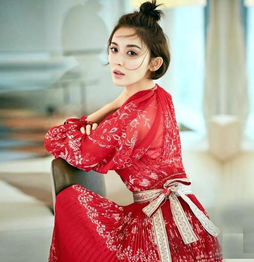 古力娜扎同款时尚粉色连衣裙：经典高雅（图）