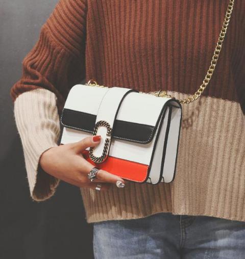 简约拼接撞色斜挎包：6款斜挎包增添潮流气息