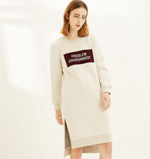 修身开叉连衣裙搭配：6款连衣裙打造女神范儿（图）