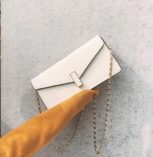 小资情调旋扣链条包搭配：简约百搭链条包推荐（图）