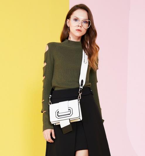 秋冬必备针织衫：木耳边针织衫演绎淑女情怀（图）