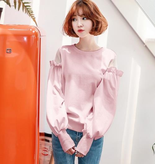 灯笼袖圆领上衣搭配牛仔裤:青春减龄甜美范(图) 灯笼袖圆领上衣搭配牛仔裤:青春减龄甜美范(图)