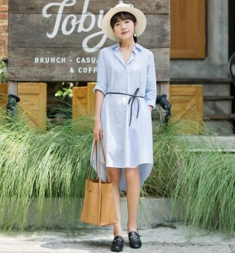 杨幂同款蕾丝拼接开叉衬衫裙搭配:修身显瘦(图) 杨幂同款蕾丝拼接开叉衬衫裙搭配:修身显瘦(图)