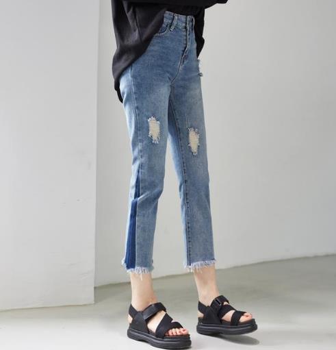 2017新款高腰微喇叭牛仔裤上新：帅气时尚又显瘦