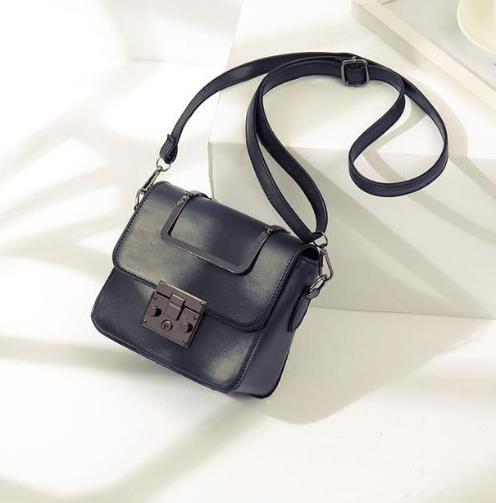 百搭又时尚的休闲链条单肩包:新款单肩包推荐(图) 百搭又时尚的休闲链条单肩包:新款单肩包推荐(图)