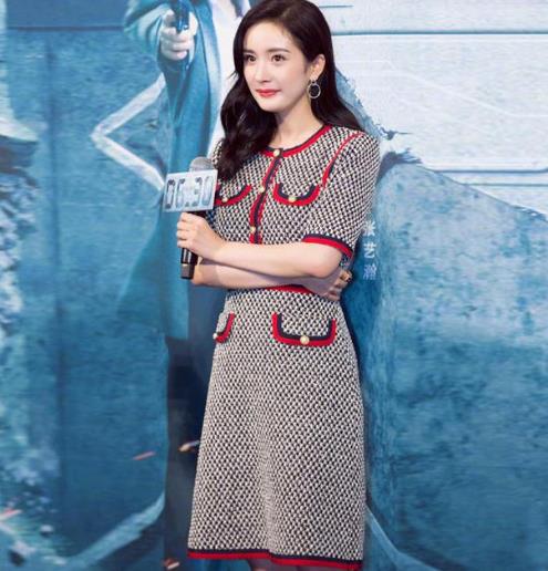 赵丽颖明星同款打底裙搭配:个性时尚又显甜美(图) 赵丽颖明星同款打底裙搭配:个性时尚又显甜美(图)