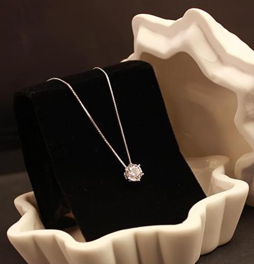 唐嫣同款纯银单钻项链：6款项链打造时尚女人味（图）