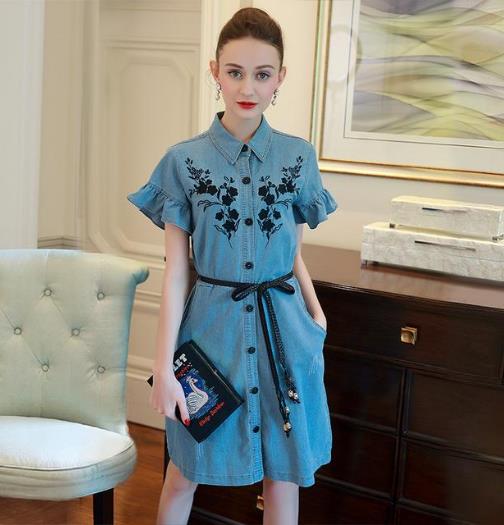 这6种短款钩花刺绣连衣裙搭配:优雅又性感(图) 这6种短款钩花刺绣连衣裙搭配:优雅又性感(图)