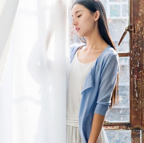 立领系带连衣裙搭配：5款连衣裙时尚优雅女神范