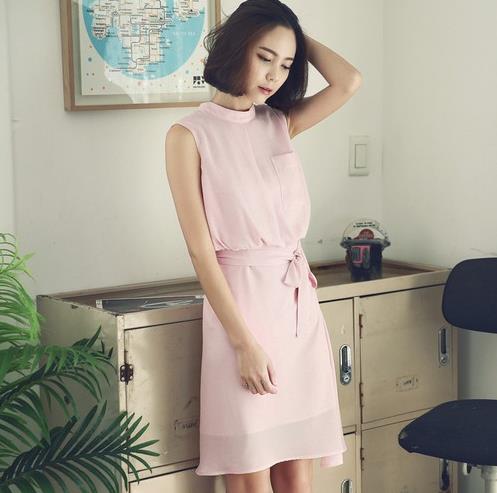 立领系带连衣裙搭配：5款连衣裙时尚优雅女神范