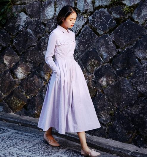 显高显瘦连衣裙推荐:圆领高腰大摆A字裙搭配(图) 显高显瘦连衣裙推荐:圆领高腰大摆A字裙搭配(图)