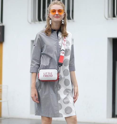 木耳边立领喇叭袖格子衬衫搭配：青春减龄分享（图）