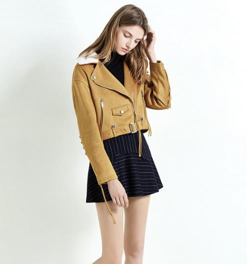 秋日酷帅标配皮夹克:短款机车真皮夹克搭配(图) 秋日酷帅标配皮夹克:短款机车真皮夹克搭配(图)