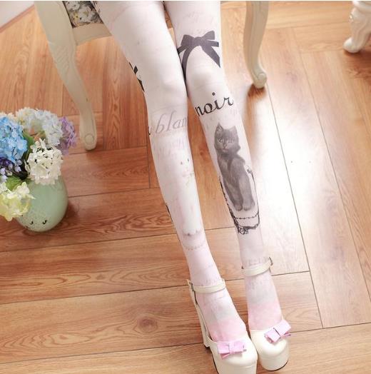 印花打底袜丝袜裤搭配：5款丝袜裤尽显性感女人味