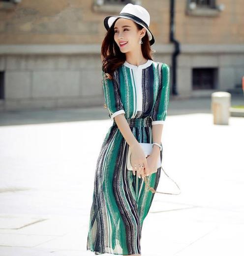 新款时尚连衣裙：6款蕾丝连衣裙穿出女神范（图）