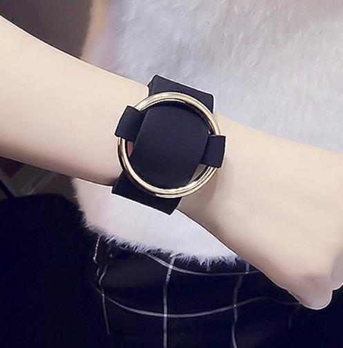 优雅大气时尚的欧美圆环手环多种搭配推荐（图）