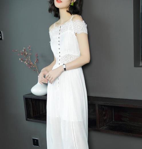 修身时髦又洋气连衣裙搭配：显瘦显高又百搭（图）