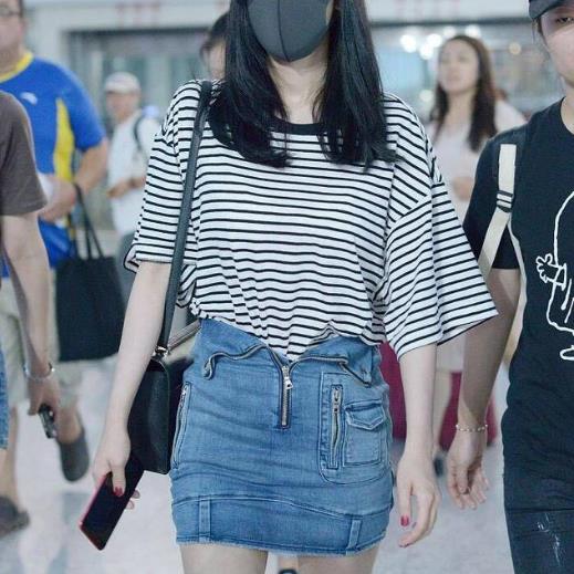 衬衫搭配高腰A字裙半身裙：休闲百搭半身裙分享