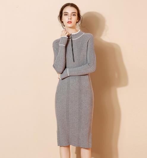 秋冬简约百搭连衣裙:圆领针织连衣裙搭配(图) 秋冬简约百搭连衣裙:圆领针织连衣裙搭配(图)