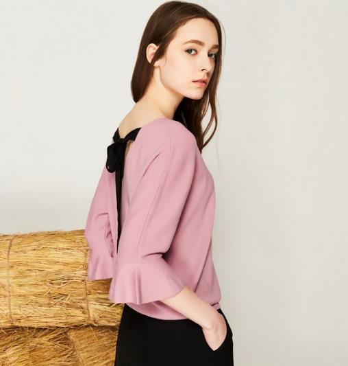 一件夹克衫的张扬自信：灯笼袖纯色夹克衫搭配（图）