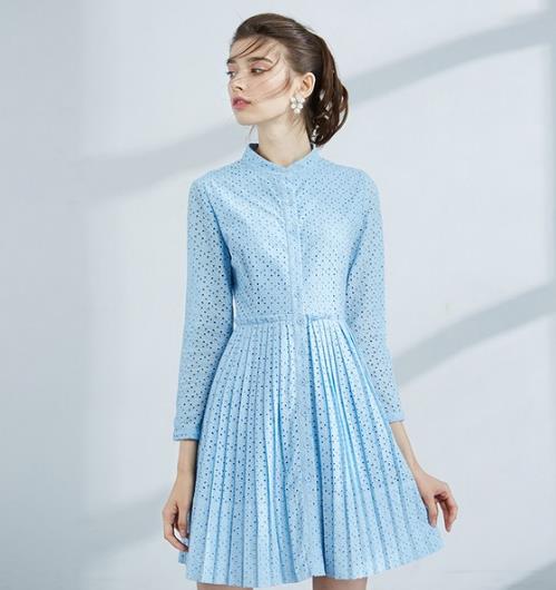 今年最流行连衣裙:青春减龄蝴蝶结连衣裙推荐(图) 今年最流行连衣裙:青春减龄蝴蝶结连衣裙推荐(图)