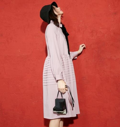 今年最流行连衣裙:青春减龄蝴蝶结连衣裙推荐(图) 今年最流行连衣裙:青春减龄蝴蝶结连衣裙推荐(图)