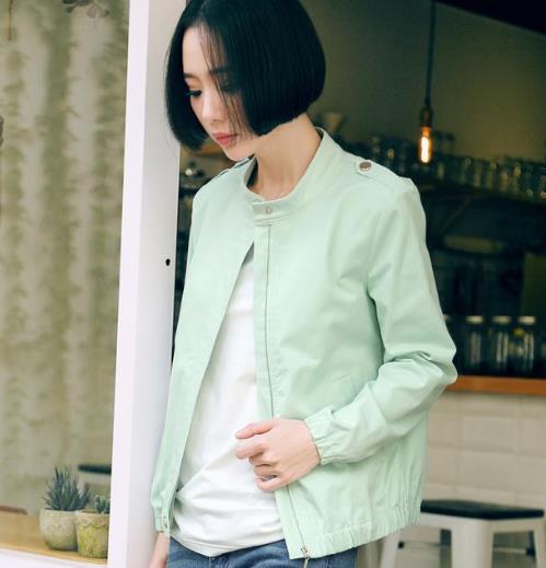 潮流又时尚就选短款夹克棒球服:减龄又显瘦(图) 潮流又时尚就选短款夹克棒球服:减龄又显瘦(图)